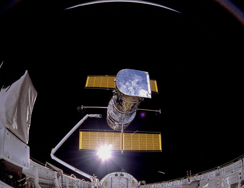 Se cumplen 30 años del lanzamiento del Hubble, el telescopio espacial ...