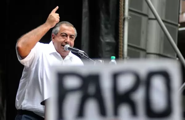 Cuántos paros generales recibió cada gobierno desde la vuelta de la democracia
