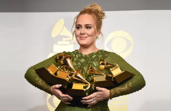 Adele es la mejor paga entre los ganadores de los Grammy