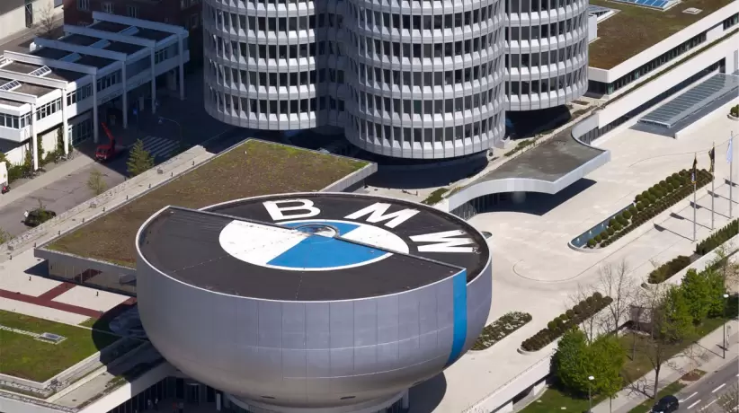 BMW-Apertura