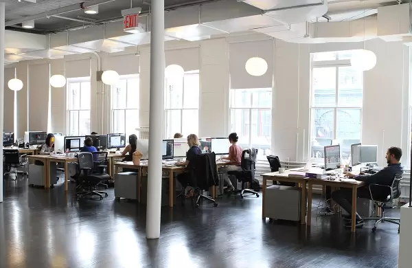 Más de la mitad de los trabajadores argentinos se quieren ir del país