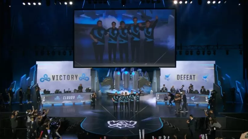 cloud9-makes-history-with-win-over-afreeca-freecs-at-2018-lol-world-championship