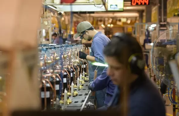 El Gobierno elimina aranceles para la importación de insumos y productos tecnológicos