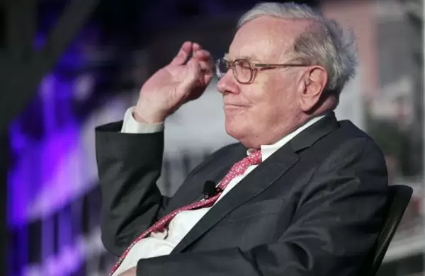 Carrera aérea: Warren Buffett compraría 20 jets que vuelan 1.600 km por hora