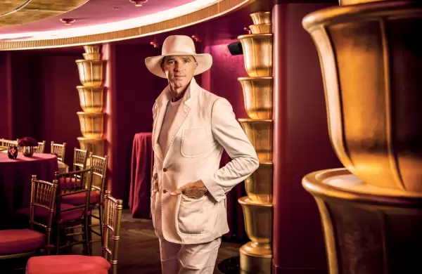 Alan Faena, el personaje debajo del sombrero
