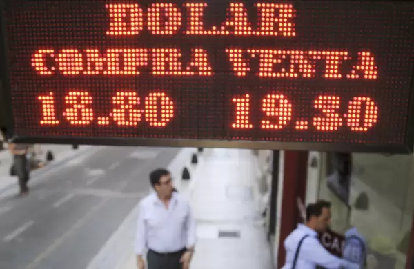 Qu pasar con el dlar durante el veran