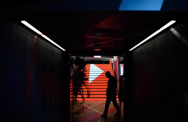 YouTube amaga con declararle la guerra al bitcoin