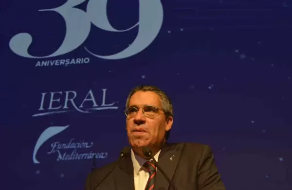 Los consejos del Ieral para detener la caída de la economía