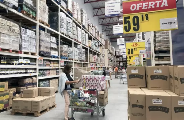 Ni los mayoristas se salvan a la crisis del consumo