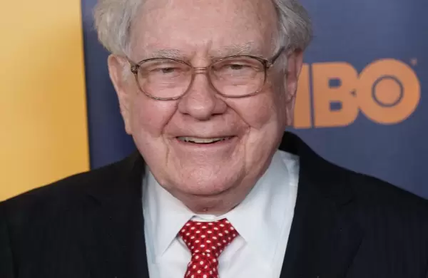 Almorzando con Warren Buffett: las 6 enseñanzas intachables del 'Oráculo de Omaha'