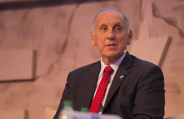 Dennis Curtin, el primer franquiciante de RE/MAX: "El mercado argentino est a un 30% o 40% de lo que puede hacer"
