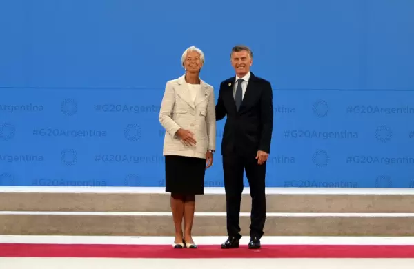 El FMI seguirá "apoyando al país más allá de los cambios políticos"