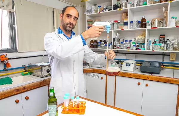 Levadura salvaje: la historia del bilogo argentino que encontr la cepa madre de la cerveza lager en la Patagonia y se asoci con Heineken