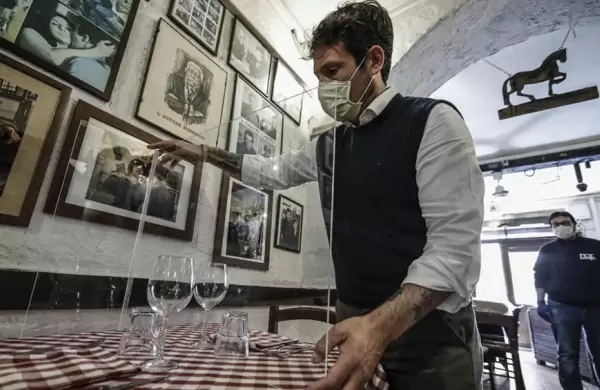 Italia ya se prepara para reabrir bares y restaurantes luego del acuerdo con los gobiernos regionales
