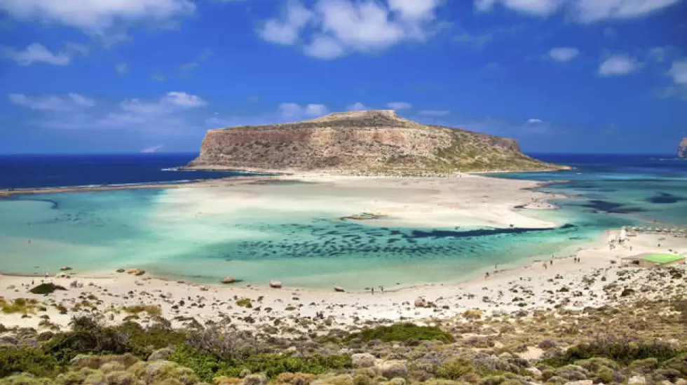 a-los-sagitario-les-ha-tocado-creta-foto-skyscanner