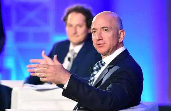 Cuánto perdieron Jeff Bezos y otros 9 multimillonarios con la nueva caída de Wall Street