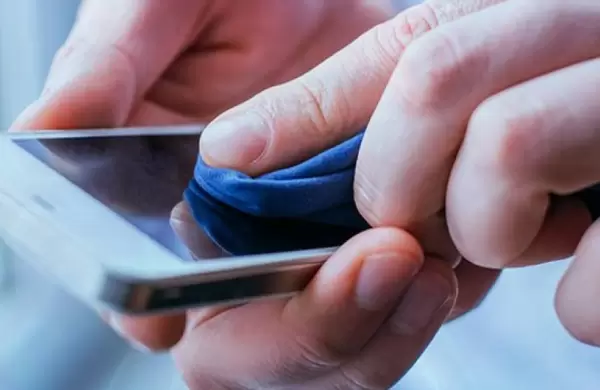 Por qu es fundamental desinfectar tu celular durante la pandemia