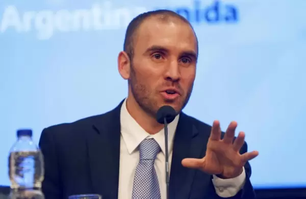 La UIA apoya a Guzmán en la renegociación de la deuda pero pide “celeridad” en la ayuda financiera