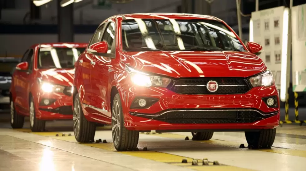 fiat-cronos-sale-linea-produccion-en-cordoba