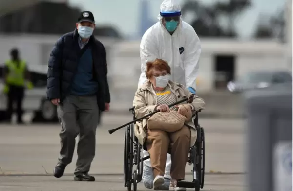 El 83% de las víctimas fatales de Italia tenía más de 70 años: ¿cómo es el escenario en Argentiná