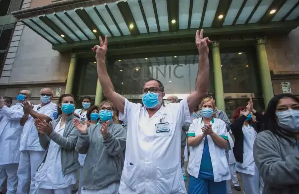 Europa se acerca al pico de casos de coronavirus, pero todos temen una “segunda ola”