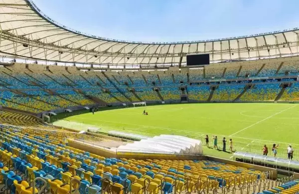 Brasil: Río de Janeiro prepara el Maracaná para recibir enfermos y el vicepresidente Mourao se diferencia de Bolsonaro