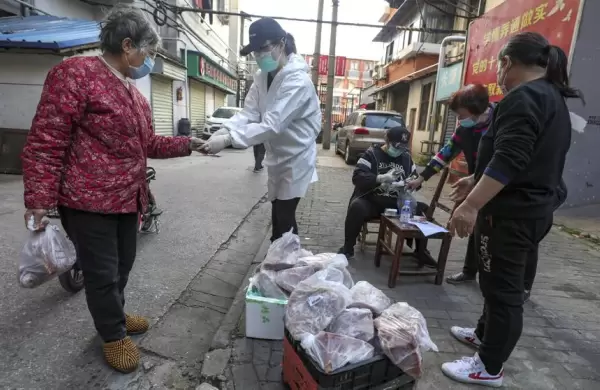 Mientras recomienza la vida en Wuhan, China informa solo 67 nuevos casos de coronavirus, todos importados