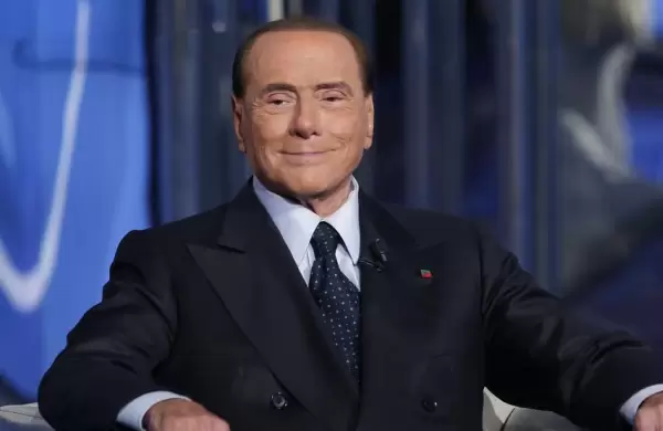 Berlusconi dona 10 millones de euros para levantar un hospital en la región italiana más golpeada por el coronavirus