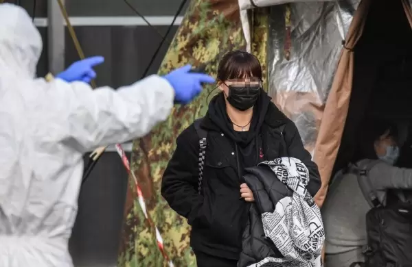 Un funcionario de la cancillería china acusa a Estados Unidos de “introducir la epidemia en Wuhan”