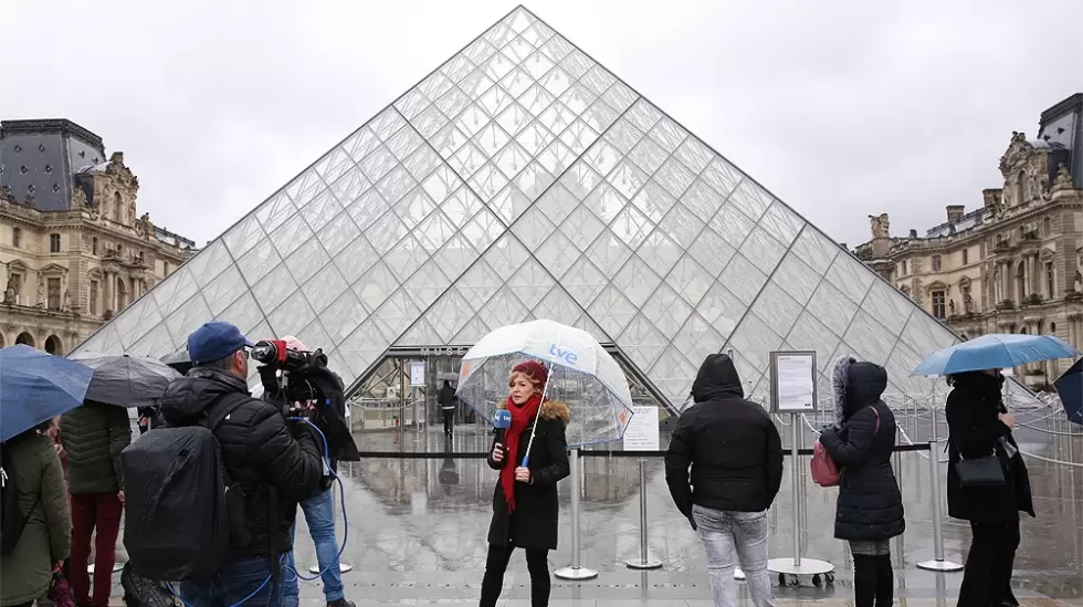 louvre