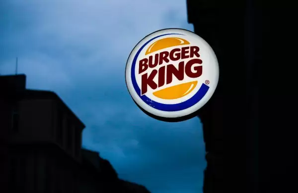 La nueva publicidad “mohosa” de Burger King causa polémica