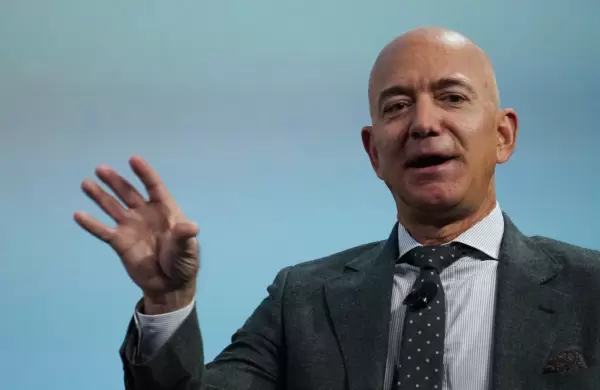 Jeff Bezos vs. el cambio climático: ¿cuánto invirtió en su nueva fundación para salvar al mundo?