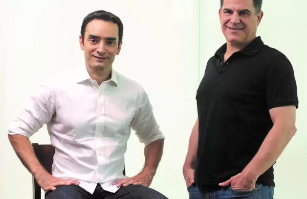 Hernán Kazah: claves de un doble de riesgo