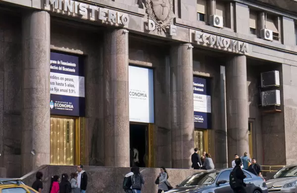 Por la presin fiscal, el 40% de las empresas reducira inversiones este ao