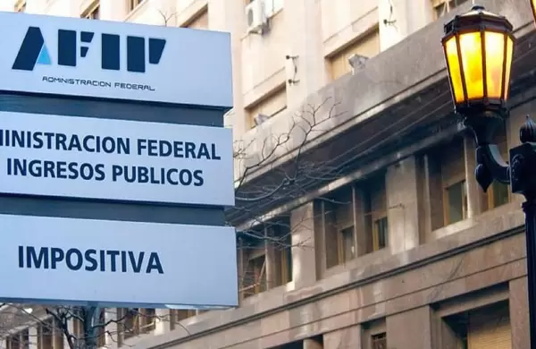 AFIP estableció un pago a cuenta de Bienes Personales para forzar la repatriación de divisas