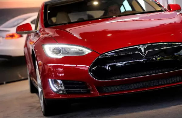 Qu piensa Wall Street del violento derrumbe de Tesla