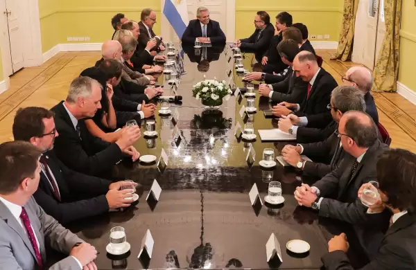 Fernández con los petroleros: “Les pedí propuestas”