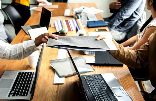 La Argentina tiene el costo laboral ms alto de la regin: las cinco razones que lo explican