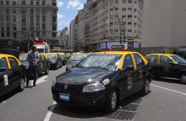 Aumentan los taxis, la VTV y el estacionamiento en la Ciudad