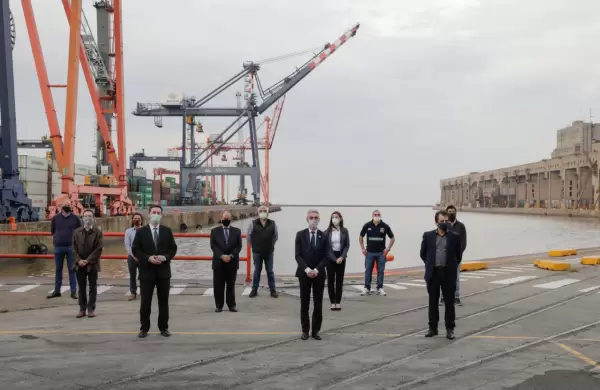 Se confirmó la prórroga por dos años de las concesiones del Puerto de Buenos Aires
