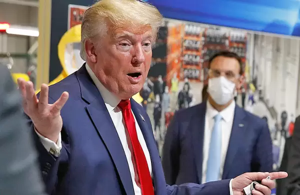 Trump aseguró que no le dará a la prensa “el placer” de verlo con barbijo