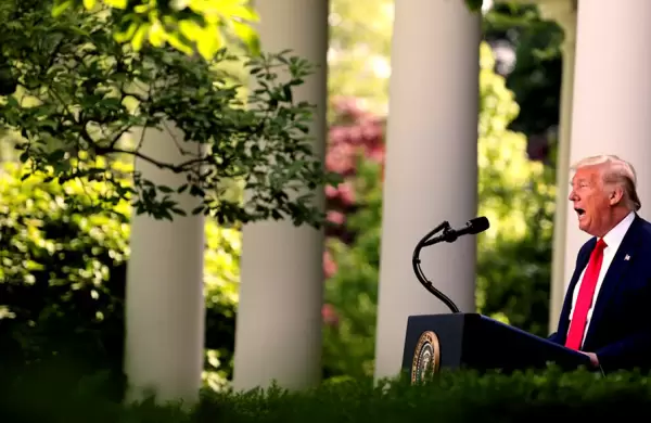 Trump amenaza con cerrar Twitter por “silenciar voces conservadoras”