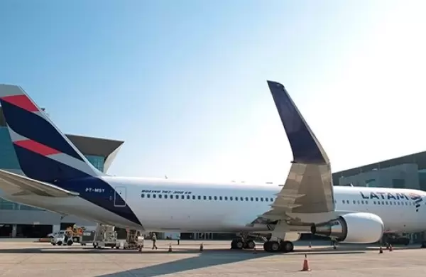 Tras el anuncio de concurso, las acciones de Latam cayeron 44%