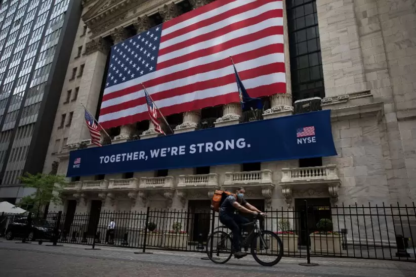Expertos de Wall Street llenan de incertidumbre al inversor y hablan de "nuevos mínimos"