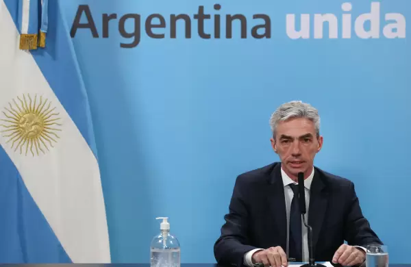 Segn el ministro de Transporte, el cese de Latam "no es por un problema local, sino global de los inversionistas"