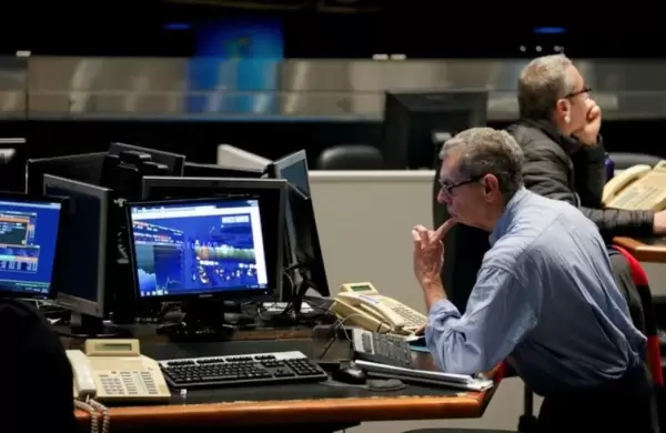 Los mercados hoy: subas en los bonos largos, caídas en los granos y optimismo global