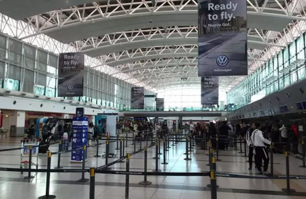 Vuelven los vuelos semanales a Europa en julio: ¿qué líneas aéreas ya ofrecen pasajes?