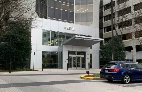 Mitre: la misteriosa compañía que ayuda al FBI a tomar huellas digitales de las redes sociales