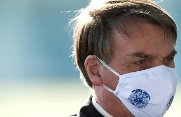 “No aguanto más esta rutina de quedarme en casa”: Bolsonaro quiere testearse para saber si el virus ya se fue