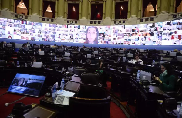 El Grupo de los seis se opuso a la ley del teletrabajo: "Dificulta su adopción"